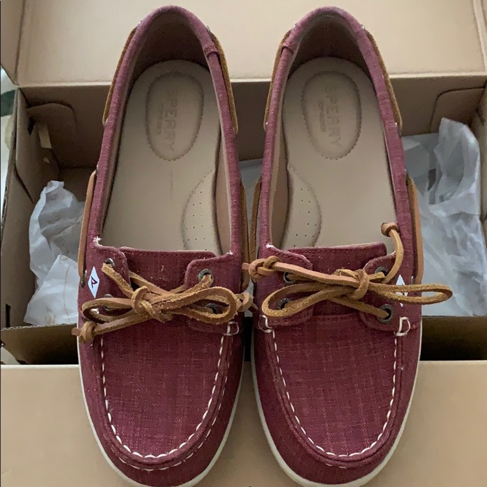 Sperry Boat Shoe 7.5 Angelfish Rosewood Linen